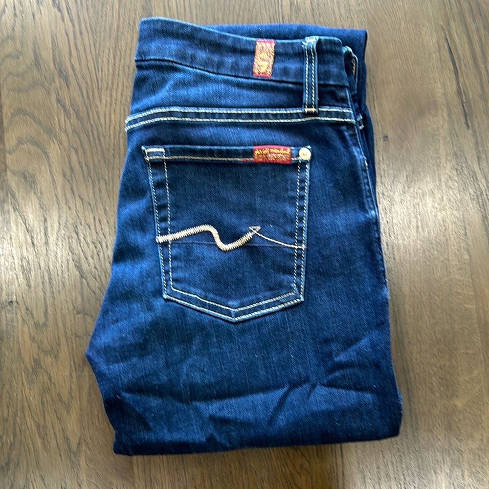 7 for all mankind; size 28; Kimmie straight leg Jean